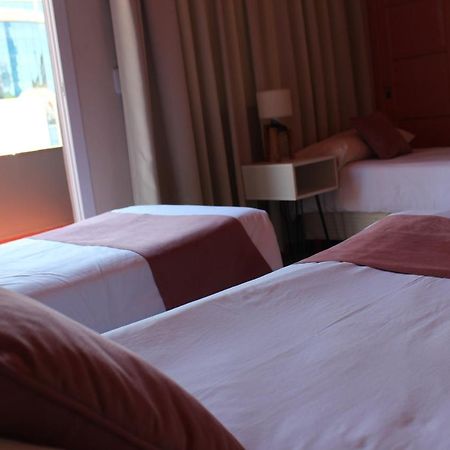 City Hotel Posadas Bagian luar foto
